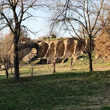 La Casa Rossa Sull'arco Romano *