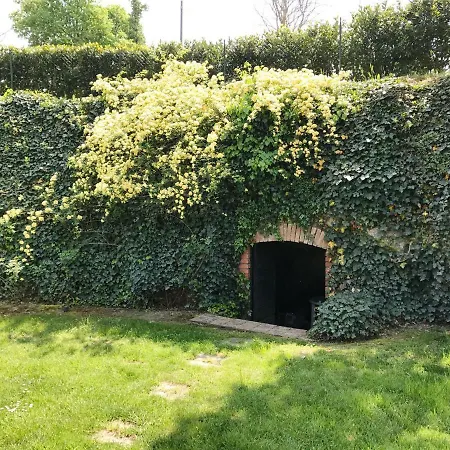 Villa La Casa Rossa Sull'arco Romano *